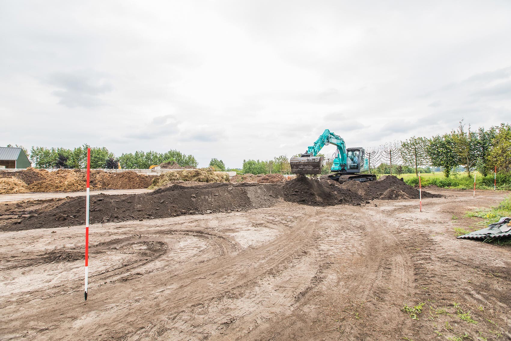 Kobelco SK130 rups graafmachine, 16 ton