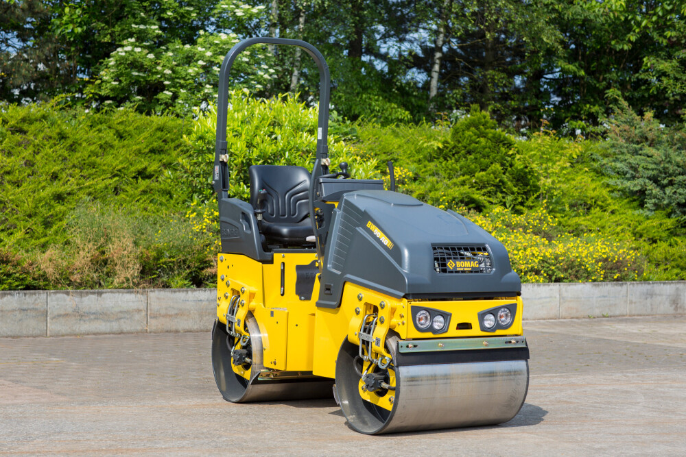 BOMAG 90AD